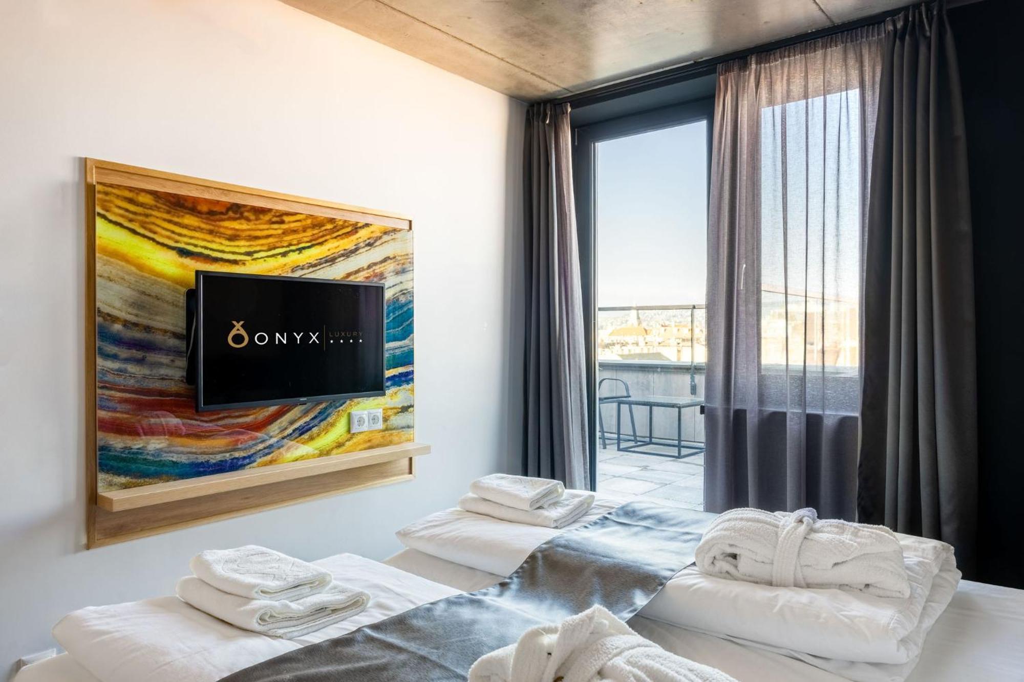 Onyx Luxury บูดาเปสต์ ภายนอก รูปภาพ